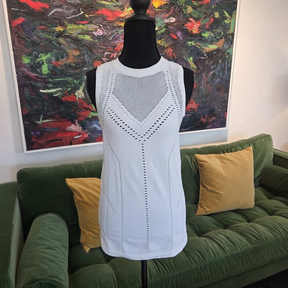 Athleta White Sleeveless Mesh Detail Tank Top- M - Picture 2 of 4